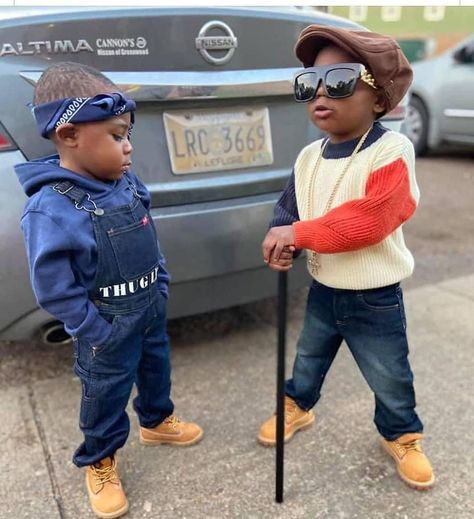 2pac Biggie, 2pac Makaveli, Hiphop Culture, Best Halloween Costumes Ever, Best Halloween Costumes, Tupac, Golden Age, Follow Us, Rap