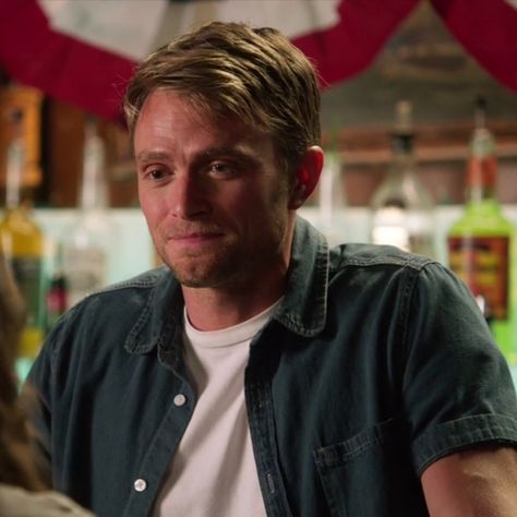 Wade Kinsella, Zoe Hart, Wilson Bethel, Hart Of Dixie, American Comedy, Rachel Bilson, The Cw, Gulf Coast, New Yorker