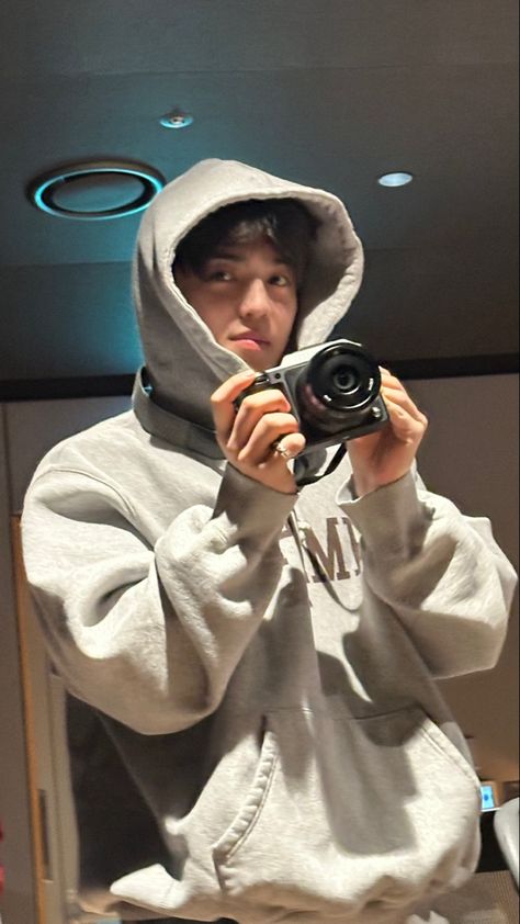 s. coups / choi seungcheol Seventeen S.coups Boyfriend Material, Scoups Boyfriend Material, S.coups Wallpaper, S.coups Boyfriend, S.coups Icon, S.coups Svt, Svt S.coups, Seventeen Leader, Won Woo