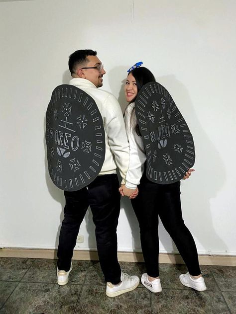 Easy Couples Costumes, Halloween Parejas, Easy Costumes, Couples Costumes, Oreo, Halloween