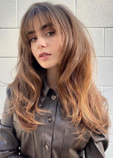 Rambut Brunette, Copper Hair Color, Phil Collins, Dull Hair, Trending Haircuts, Lily Collins, Hair Photo, Bang Bang, Hair Color Trends