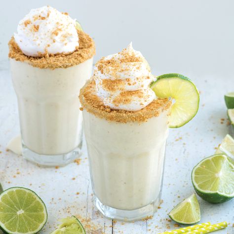 Key Lime Pie Milkshakes Key Lime Pie Drink, Pie Milkshake, Yogurt Pie, Key Lime Cake, Pudding Ice Cream, Key Lime Juice, Lime Cake, Mango Sorbet, Cold Desserts