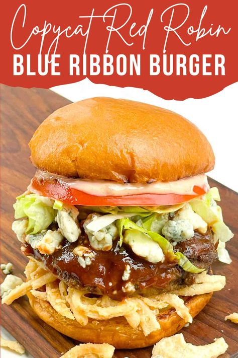 This Copycat Red Robin Bleu Ribbon Burger is a great way to make the popular restaurant grilling dish at home! A BBQ beef hamburger is layered with crisp onion straws, steak sauce, and blue cheese with chipotle aioli. Copycat Red Robin Burgers, Red Robin Burgers, Copycat Recipes Desserts, Delicious Burger Recipes, Italian Recipes Appetizers, Flexitarian Recipes, Grilled Fruit, Grilled Beef, Restaurant Dishes