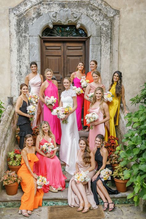 Bright Mismatched Bridesmaid Dresses, Orange And Pink Bridesmaid Dresses, Mismatched Pink Bridesmaid Dresses, Pink And Orange Bridesmaid Dresses, Bridesmaid Aesthetic, Villa Cimbrone Wedding, Wedding Dresscode, Bridesmaid Outfits, Villa Cimbrone