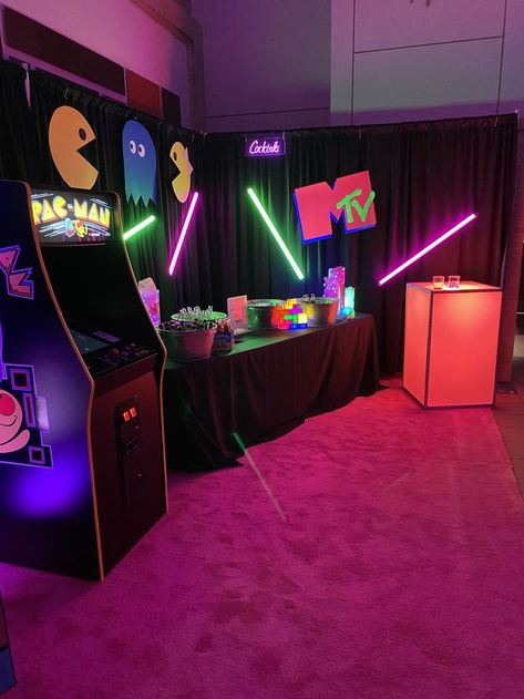 80s Theme Corporate Party, Mtv Party Decorations, Arcade Party Theme, Arcade Decorations Party Ideas, Arcade Party Decorations, Arcade Decorations, Arcade Party Ideas, Arcade Themed Birthday Party, Arcade Theme Party