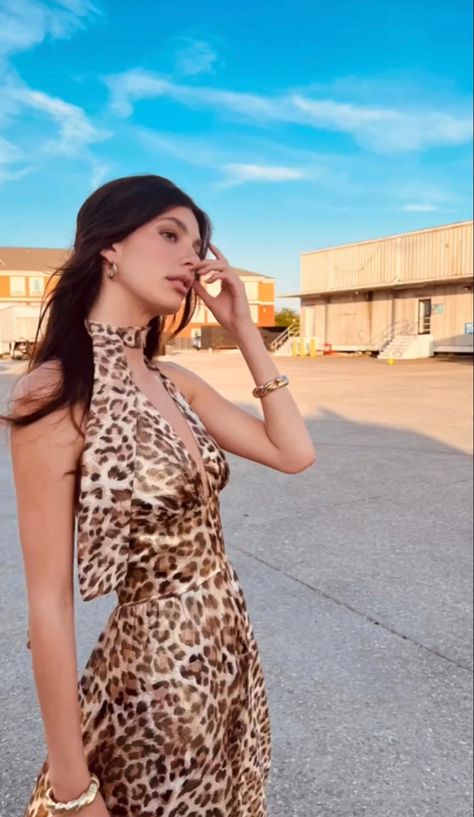 Camila Dunne, Daisy Jones And The Six, Pop Culture Fashion, January Wedding, Camila Morrone, Daisy Jones, Hollywood Glamour, Event Dresses, Hippie Style