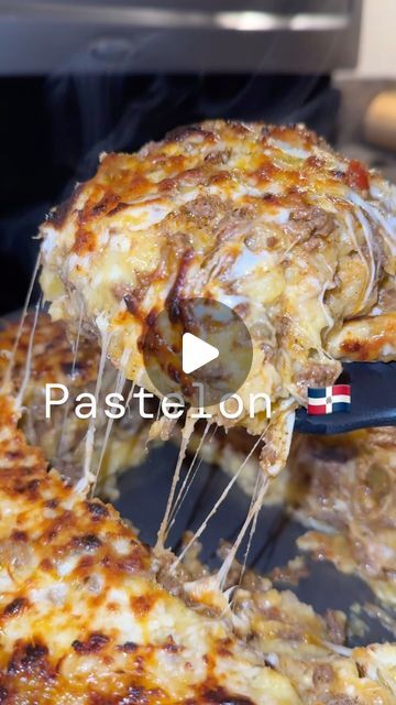 594K views · 103K likes | gemini 🌱 on Instagram: "Pastelon my way 🇩🇴   Ingredients + instructions:  - Boil 3 platano maduro/sweet plantains with 1 cup of sugar - Once the plantains are done mashed them with butter, a little bit of heavy cream & garlic powder  - Add mozzarella & cheddar cheese then move to a baking dish or what you prefer & layer it up with ground beef!  #dominicanos🇩🇴 #pastelondeplatanomaduro #pastelon #dominican_ #fyp #vira #greenscreen #mozarella #quickrecipes #quickmeal #onepanmeal #cookingconarelys #cookwithlove #dinnerideas #30minutemeals #mealsonabudget #cocina #cocinando" Pastelon Recipe Dominican, Pastelon Dominicano, Dominican Pastelon, Pastelon Recipe, Mofongo Recipe, Dominican Dish, Dominican Recipes, Sweet Plantains, Dominican Food