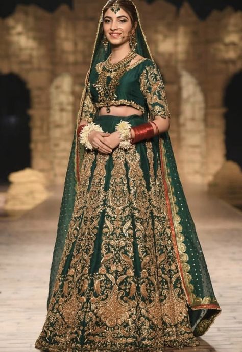 Wedding Dresses Mehndi, Haris Shakeel, Mehndi Bridal, Bridal Mehndi Dresses, Pakistani Women Dresses, Summer Wedding Dress Beach, Pakistani Formal Dresses, Zardozi Work, Bridal Lehenga Collection