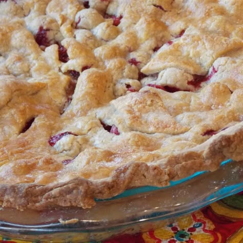 Apple Cranberry Pie Recipe, Wheat Pie Crust, Cranberry Apple Pie, Whole Wheat Pie Crust, Apple Cranberry Pie, Cranberry Pie, Easy Apple Pie, Fruit Pies, Cranberry Apple