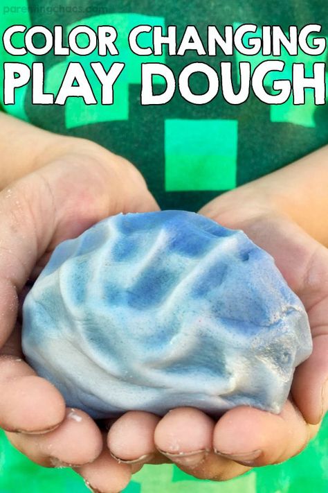 This color changing playdough recipe is super easy to make and one that your kids will love! With math, science, and sensory all wrapped up into one activity you have to try making this thermochromic playdough at home! #parentingchaos #playdough #sensoryactivity #kidsactivity Playdough Activities, Playdough Recipe, Homemade Playdough, Preschool Science, Play Dough, Sensory Activities, Science For Kids, Toddler Preschool, Craft Activities