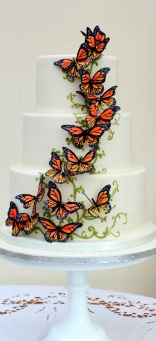 Migrating Monarch Butterflies Cake Cake With Butterflies, Butterfly Wedding Cake, Butterfly Wedding Theme, Cake Wrecks, Monarch Butterflies, Butterfly Cakes, Butterfly Wedding, Just Cakes, Gorgeous Cakes