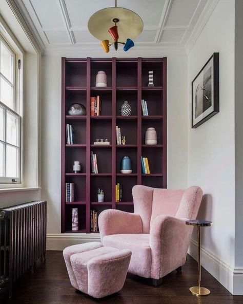 Shearling Chair, Colorful Bookshelf, Elevated Homes, Home Storage Solutions, Built In Furniture, Home Organisation, Built In Bookcase, Cafe Chairs, Home Library