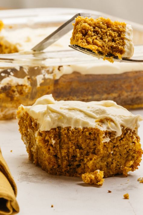 Try these incredible keto pumpkin bars with cream cheese icing. Just in time for fall this warm and fluffy recipe is exactly what you're looking for... Pumpkin Bars Cream Cheese Frosting, Keto Pumpkin Roll, Pumpkin Roll Bars, Keto Pumpkin Bars, Pumpkin Bars Recipe, Gluten Free Pumpkin Bars, Pumpkin Bars With Cream Cheese, Bars With Cream Cheese, Keto Pumpkin Pie