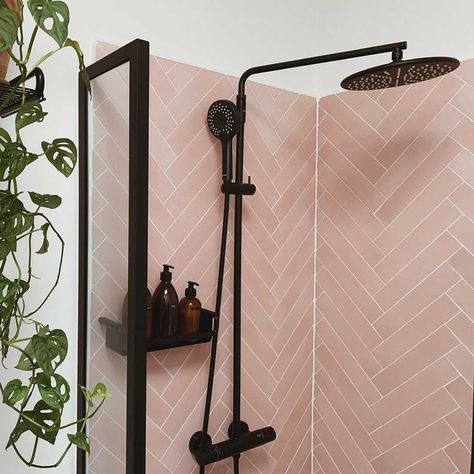 Black Furniture Bathroom Ideas, Pink And Matte Black Bathroom, Black White And Pink Bathroom Ideas, Bathroom Ideas Pink And Black, Pink Black And White Bathroom Decor, Bathroom Pink And Black, Pink Gold Black Bathroom, Pink Grey Black Bathroom, Black Pink Gold Bathroom