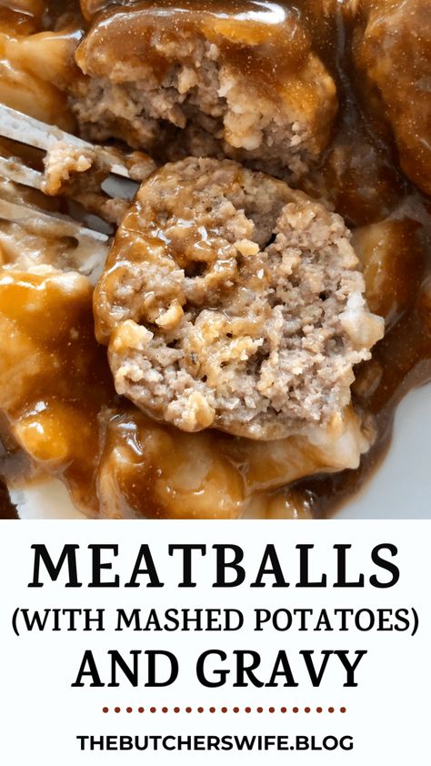 Meatballs And Brown Gravy, Meatballs And Mashed Potatoes, Meatballs With Mashed Potatoes, Mashed Potatoes With Gravy, Ragout Recipe, Dominicano Recipes, Meatballs Dinner, Mashed Potatoes And Gravy, Ground Beef Meatballs