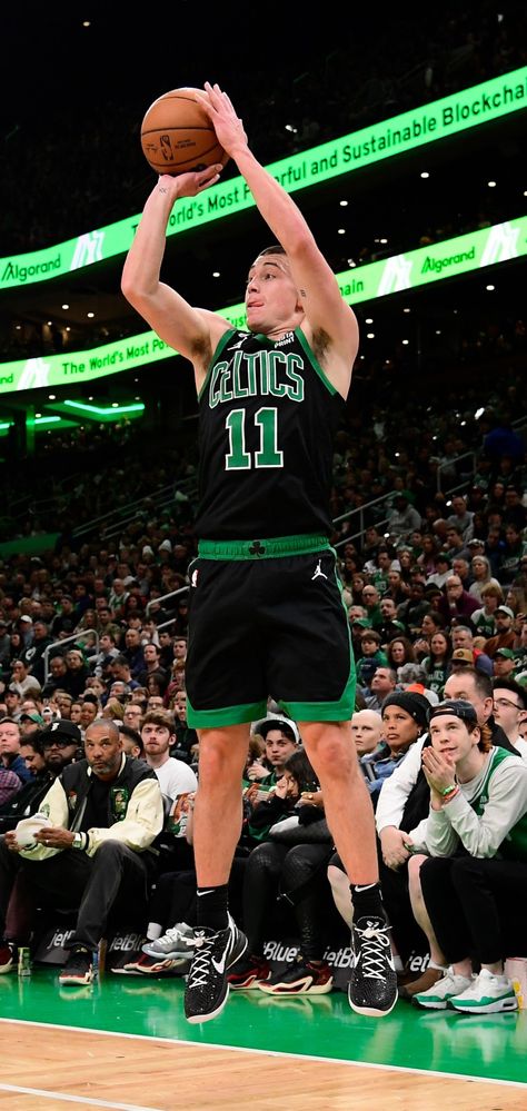 Payton Pritchard, Boston Celtics Players, Basketball Pictures Poses, Jason Tatum, Boston Basketball, Celtic Green, Jayson Tatum, Larry Bird, Boston Sports