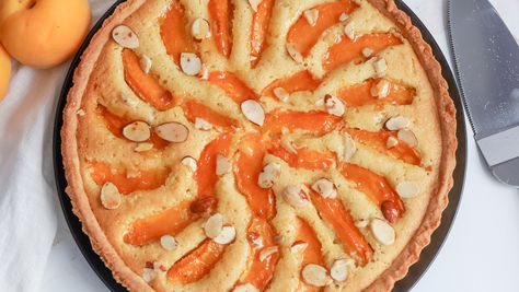 Apricot Frangipane, Frangipane Tart Recipe, Strawberries And Peaches, Frangipane Tart, The Best Desserts, Tarts Crust, Tart Baking, Tart Shells, Fruity Desserts