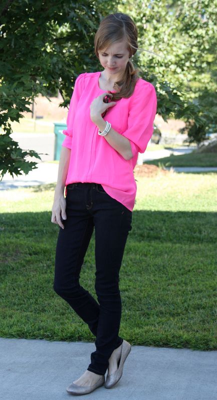 How to Wear Neon Pink https://everyday-reading.com/how-to-wear-neon-pink/ Pink Blouse Outfit, Hot Pink Shirt Outfit, Pink Blouses Outfit, Neon Pink Shirt, Neon Pink Shirts, Pink Shirt Outfit, Hot Pink Blouses, Hot Pink Blazers, Fall Trends Outfits