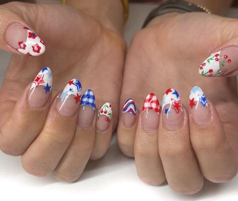 fourth of july nails Usa Nails 4th Of July, Check Nails, Patriotic Nail Designs, American Flag Nails, Patriotic Nail, Patriotic Nails Design, Firework Nails, Teen Nails, America Nails