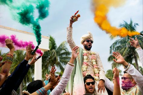 Hindu Weddings, Artificial Garden Plants, Groom Entry, Indian Destination Wedding, Wedding Procession, Artificial Garden, Cancun Wedding, Traditional Wedding Decor, Indian Wedding Photographer