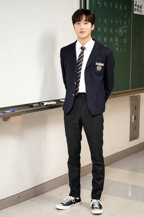 Chani SF9 | Sky Castle Sky Castle, Dawon Sf9, Chani Sf9, School Uniform Outfits, Boys Uniforms, Sf 9, Black White Outfit, New Actors, Boys School Uniform