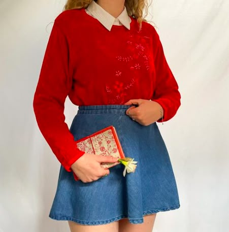 Poor Aesthetic Outfit, Bright Academia Aesthetic Outfit, Red And Navy Blue Outfit, Red And Blue Outfit Aesthetic, Blue And Red Outfit, 80s Fashion Outfits, Academia Aesthetic Outfit, Academia Outfits, Winter Trends