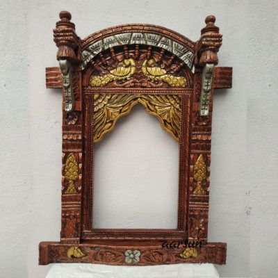 Peacock Mirror, Craft Tree, Frame Home Decor, Royal Palaces, Kings And Queens, Wooden Photo Frames, Hand Painted Walls, Pooja Rooms, The Balcony