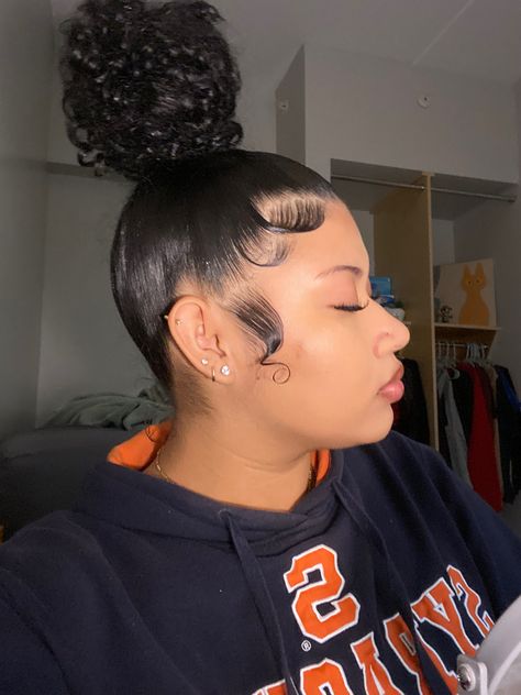 High Bun With Dramatic Edges, High Bun Edges, Slick Bun With Edges, High Bun With Edges, Bun With Edges, High Sleek Bun, Slick High Bun, Curly High Bun, Edges Styles