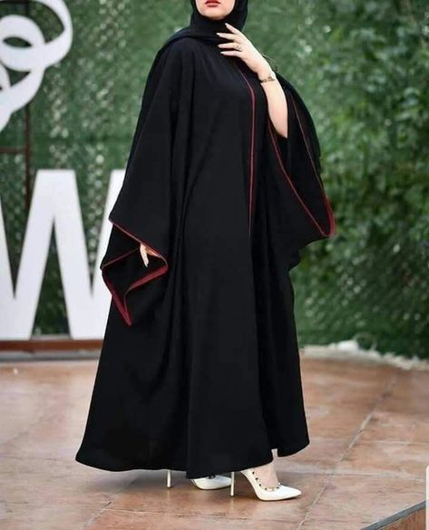 Black Abaya Designs Dubai Style, Burkha Designs, Burqa Designs, Girls Muslim, Black Abaya Designs, Asian Wedding Dress Pakistani, Abaya Fashion Dubai, Black Abaya, Hijab Style Tutorial