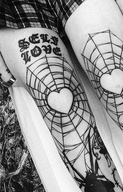 Heart Web Knee Tattoo, Heart On Knee Tattoo, Knee Spider Web Tattoo, Dark Tats, Spider Web Tattoo, Father Tattoos, Egirl Style, Web Tattoo, Elbow Tattoos