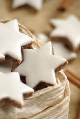 Star Themed Food, Cinnamon Christmas Cookies, Cinnamon Stars, German Christmas Cookies, Cute Christmas Cookies, Food Christmas, Themed Food, Star Cookies, Noel Christmas