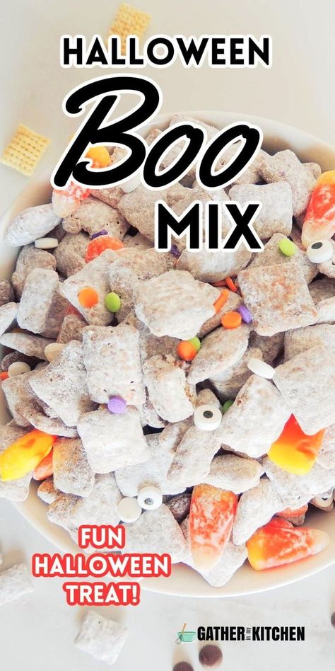 Get this Halloween boo mix of Halloween muddy buddies or puppy chow recipe. Plus a free printable Halloween boo mix tag to add to the tops of the bags you hand out to friends and family. Halloween Muddy Buddy Recipe, Halloween Chow, Halloween Muddy Buddies, Chex Snack Mix, Halloween Snack Mix, Muddy Buddies Recipe, Halloween Puppy, Fun Halloween Treats, Puppy Chow Recipes