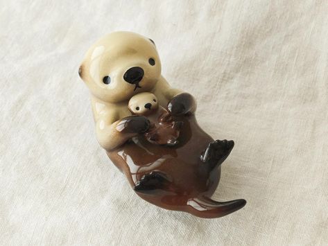 Polymer Clay Beaver, Ceramic Otter, Clay Otter, Easy Clay Sculptures, Clay Inspo, Sculpture Art Clay, Clay Sculptures, Diy Things, Clay Animals