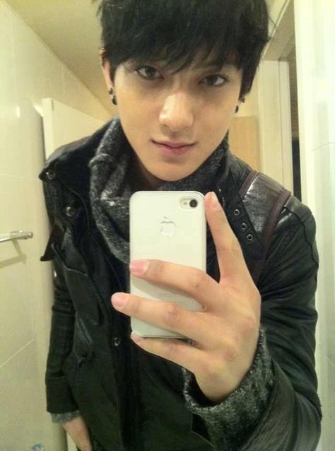 Tao Exo Facts, Tao Exo, Zi Tao, Huang Zi Tao, Z. Tao, Hot Kpop, Hip Hop And R&b, Lu Han, Exo Chanyeol