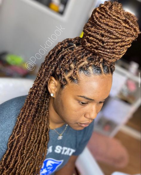 Softlocs Hairstyle, Wig Closure, Dreads Styles For Women, Big Box Braids, Feed In Braids Hairstyles, Faux Locs Hairstyles, Dreads Styles, Feed In Braid, Twist Style