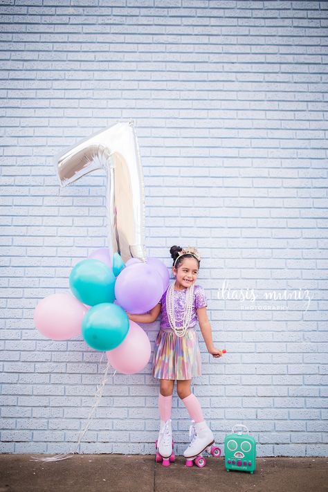 7 Year Photo Shoot Picture Ideas, 7year Birthday Party Ideas, Roller Skate Photoshoot Ideas, 6th Birthday Photoshoot Ideas, 8th Birthday Photoshoot Ideas, 9th Birthday Photoshoot Ideas, Rollerskating Photoshoot, 7th Birthday Photoshoot Ideas, 10th Birthday Photoshoot Ideas