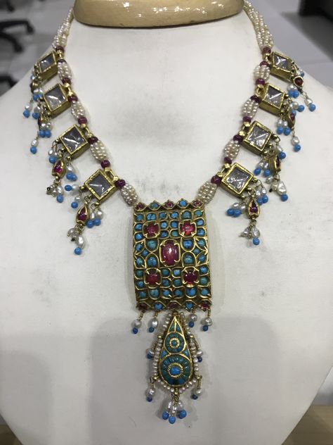 Very rare more than 100 years old firoza jadat necklace with Basra pearls Basra Pearls, Mughal Jewelry, Ruby Necklace Designs, Simple Jewellery, Organizer Diy, Cat Hug, Georgian Jewelry, Antique Jewellery Designs, Jewellery Showroom