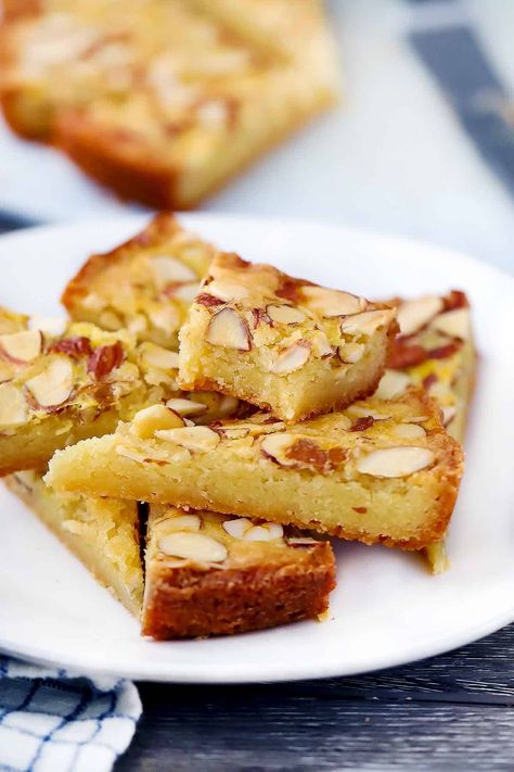 This delicious recipe for Dutch Butter Cake (aka Boterkoek) is a dense, cookie-like cake, and similar to shortbread in that it uses LOTS of butter. This version makes two cakes, so you can keep one and give another away. It's flavored with both pure almond extract AND vanilla extract and uses salted butter for simple but perfect salty-sweet, buttery flavor. #ButterCake #VanillaExtract #AlmondExtract Almond Butter Cake, Dutch Butter Cake, Lemon Bars Easy, Cake Gluten Free, Irish Butter, Butter Cake Recipe, Almond Extract, Almond Cake, Dutch Recipes