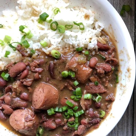 Ham Bone Recipes, Leftover Ham Bone, Ham And Lentil Soup, Ham Bone Soup, Red Beans Rice, Red Beans N Rice Recipe, Beans Recipes, Louisiana Hot Sauce, Red Beans And Rice