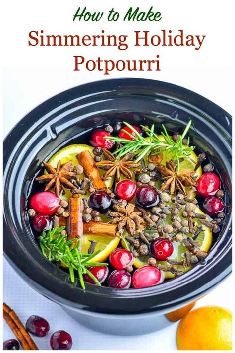 Home Smell Like Christmas, Holiday Potpourri, Smell Like Christmas, Homemade Potpourri, Potpourri Gift, Simmer Pot Recipes, Simmering Potpourri, Potpourri Recipes, Mulling Spices