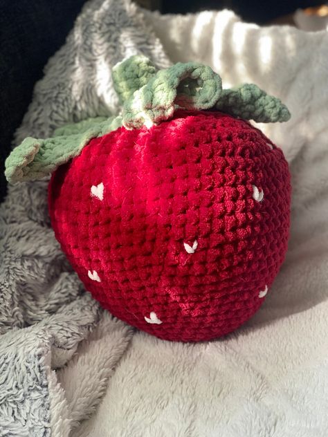 The cutest strawberry pillow! Its great for any room in the house because it's so soft! Its great as a gift or for decoration in your home! Strawberry Room Decor Aesthetic, Strawberry Dorm Room, Cute Strawberry Things, Strawberry Bedroom, Strawberry Room Decor, Strawberry Stuff, Strawberry Room, Strawberry Things, Cute Throw Pillows