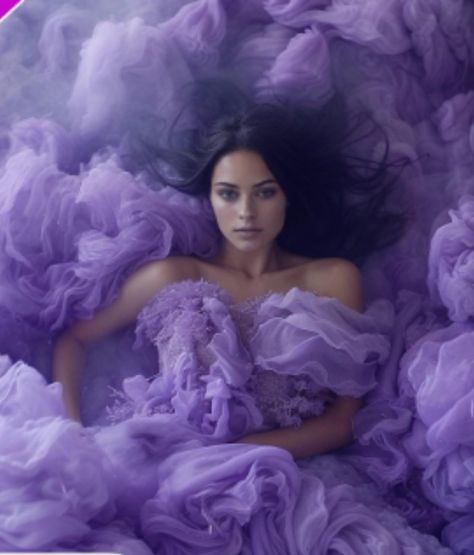 Lavender Photoshoot Photo Ideas, Purple Photoshoot Ideas, Purple Photoshoot, Valentine Photoshoot, Gown Photoshoot, Purple Evening Gown, Glamour Photo Shoot, Birthday Looks, Valentine Photo Shoot