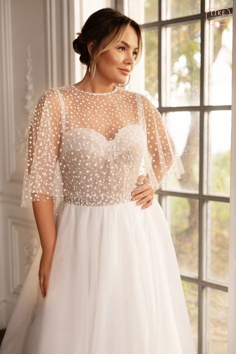 Plus Size Sequin Dresses Wedding, Plus Size Wedding Dresses Simple Short, Winter Wedding Plus Size Dress, Long Sleeve Short Wedding Dress Plus Size, Vintage Courthouse Wedding Dress, Mid 20s Fashion Outfits Plus Size, Curvy Bridal Dress, Elopement Ideas Dress Plus Size, Timeless Plus Size Wedding Dress