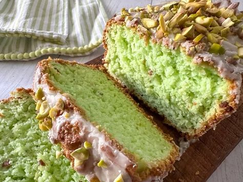 How to Make Pistachio Bread | ehow Pistachio Bread, Amish Bread, Coconut Bacon, Pistachio Pudding, Keto Cake, Delectable Desserts, Themed Desserts, Bread Ingredients, Amish Recipes