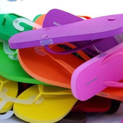 Old navy flip flops <3 Summer please hurry! Old Navy Slippers, Navy Flip Flops, Old Navy Flip Flops, Color Me Happy, Elegance Style, Flip Flop Slippers, Color My World, Happy Colors, Simple Elegance