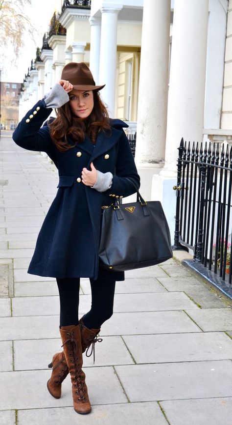 Corporate Clothes, Looks Kate Middleton, Outfits Trending, Clothes Winter, Corporate Wear, Blue Coat, Kleidung Diy, Mode Casual, Beauty And Fashion