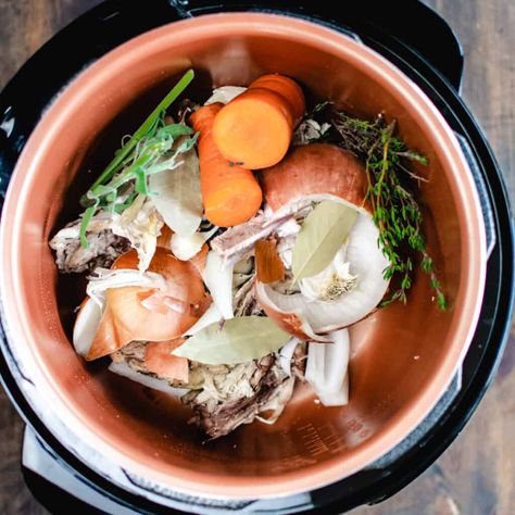 Instant Pot Bone Broth - The Frozen Biscuit Homemade Chicken Bone Broth, Homemade Gelatin, Instant Pot Bone Broth, Chicken Bone Broth Recipe, Homemade Chicken Broth, Make Chicken Broth, Making Bone Broth, Chicken Broth Recipes, Most Nutrient Dense Foods