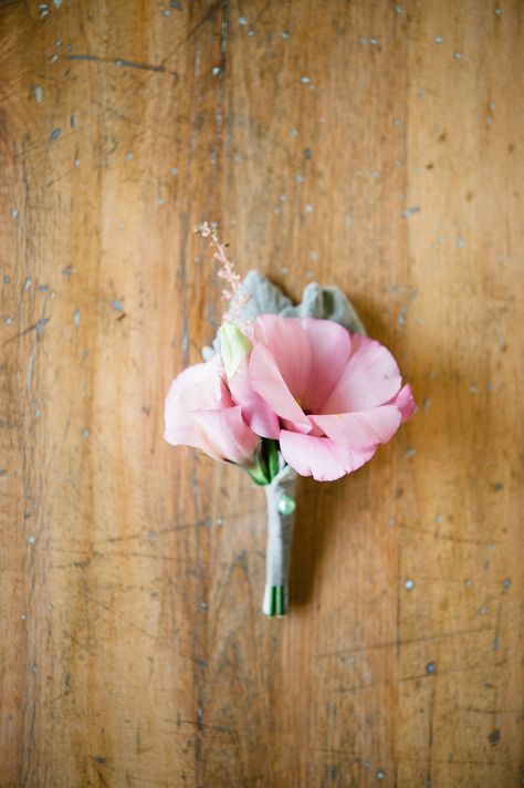 Lisianthus Boutonniere, Lisianthus Bouquet, Pink Lisianthus, Groom Colours, Homecoming Flowers, Pink Boutonniere, Floral Comb, Refined Wedding, Groom Boutonniere