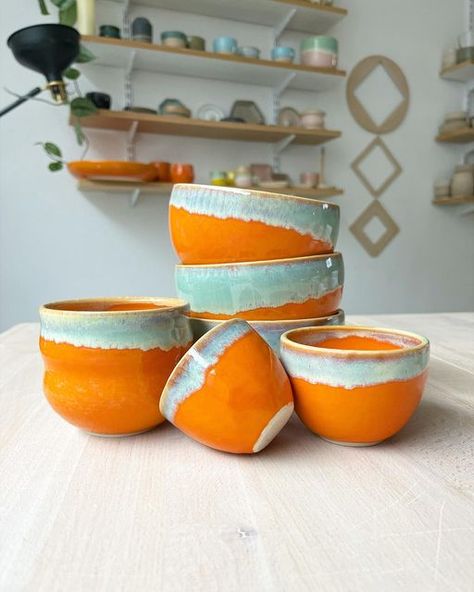 Lea Starke on Instagram: "tangerine 🍊what a fresh and yummi glaze. too bad its a little sassy. I am always scared when it comes to glazing pieces in this glaze combo… • • • • • • • #pottery #cup #potteryglaze #glazing #glazingceramics #potterylove #potterystudio #potteryforall #piringkeramik #keramik #wheelthrown #wheelthrowing #ihavethisthingwithceramics #potterywheel #potteryart #artist #ceramicart #ceramica #ceramicstudio #töpfern #töpferei #handmadepottery" Orange Pottery Glazes, Pottery Glaze Ideas, Orange Pottery, Spectrum Glazes, Glazing Pottery, Yellow Pottery, Small Ceramic Bowl, Glaze Pottery, Pottery Pots