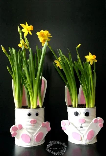 With Easter on its way, I love having kid friendly Easter crafts available for my kiddos to do. These are easy, thrifty and perfect for little hands. Påskeaktiviteter For Barn, Thanksgiving Activities For Kindergarten, Easter Craft Activities, Fun Easter Crafts, Tin Can Crafts, Easter Projects, Thanksgiving Activities, Groundhog Day, Bunny Crafts